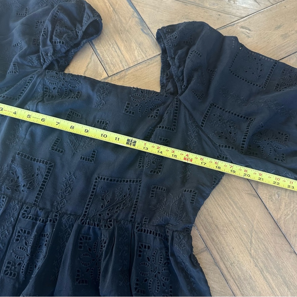 Johnny Was Eyelet Mini Dress Tonal Black Cotton Silk Embroidered Puff Sleeve M - Picture 4 of 11